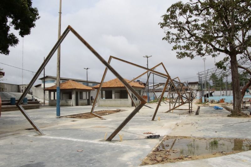 Visita técnica as obras da Praça da Águas Lindas