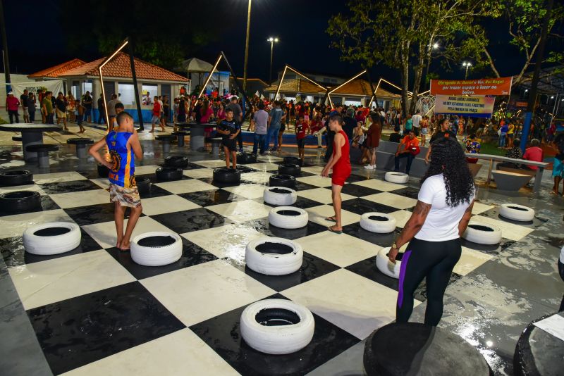 Inauguração da praça de Águas Lindas Parque das Águas
