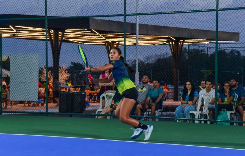 Evento esportivo na Orla de Ananindeua - Projeto Raquetes do Futuro - Beach Tênis e Tênis