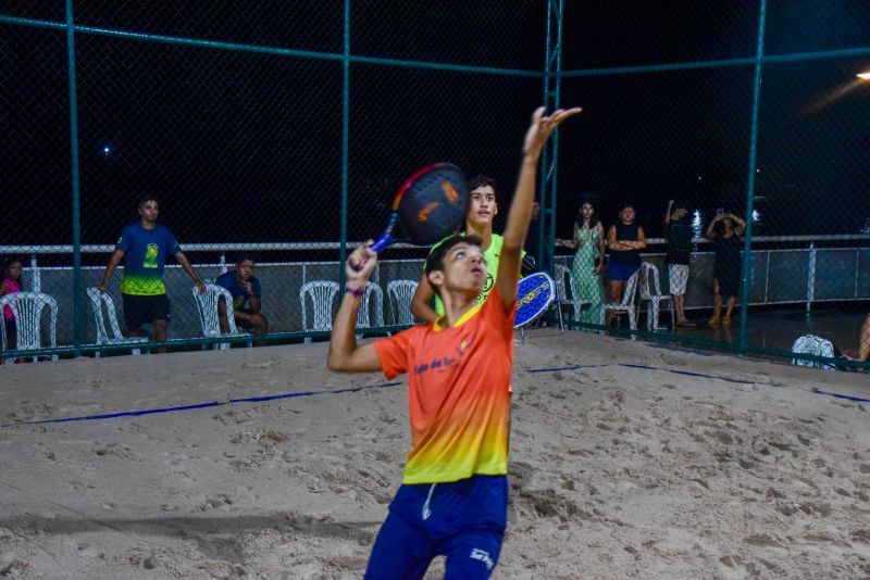 Evento esportivo na Orla de Ananindeua - Projeto Raquetes do Futuro - Beach Tênis e Tênis