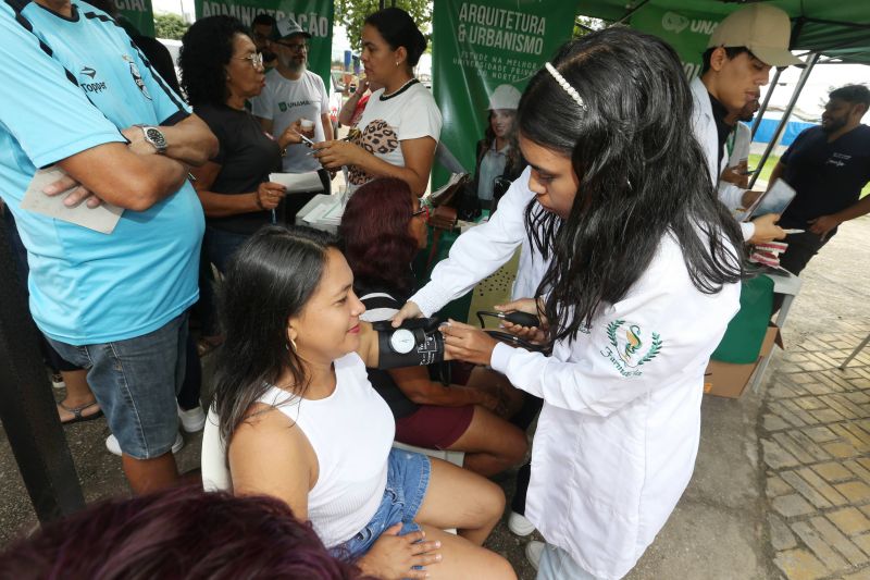 Primeira feira de Agricultura Familiar de Ananindeua na Praça Matriz