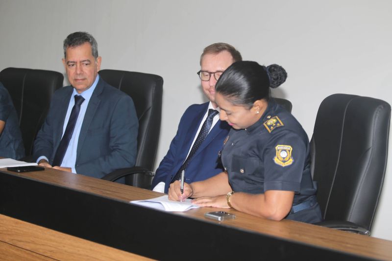 Assinatura do Termo de Cooperação entre Prefeitura de Ananindeua e Policia Federal