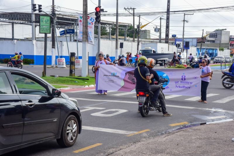 Blitz da Secretaria da Mulher na avenida 3 Corações com Mario Covas