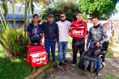 Galeria: Assinatura de Ordem de Serviço da Praça dos Entregadores na Cidade Nova