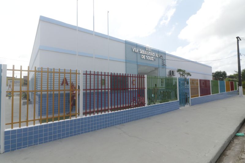 Escola Vereador Sebastião Alves Souza no Jardelândia