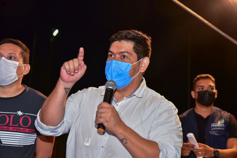 Ato de assinatura O.S para requalificação da Praça Tancredo Neves, Cidade Nova IV