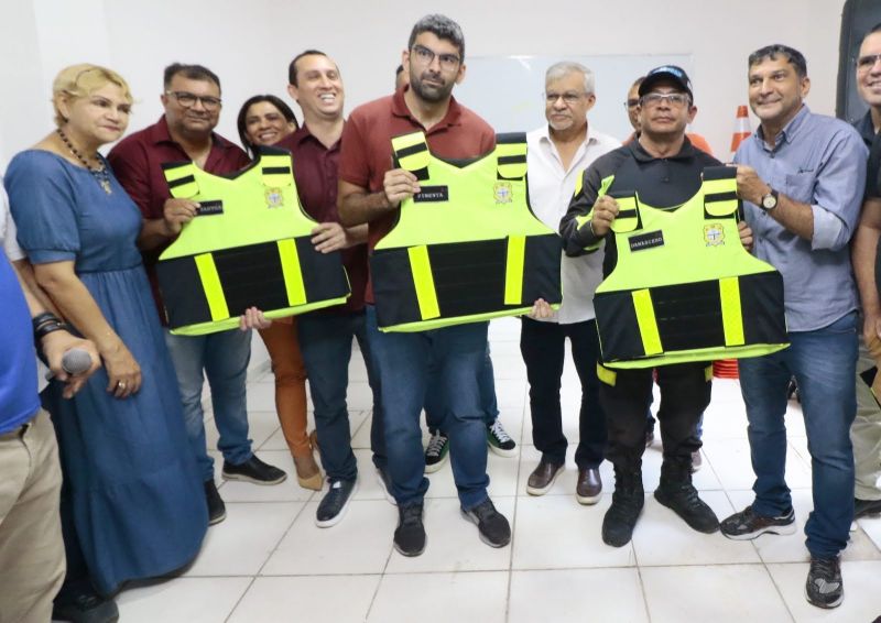 Entrega de Coletes Balísticos para Agentes da SEMUTRAN