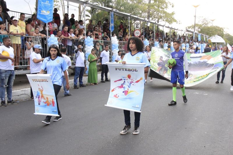 Caminhada Escolar em Alusão à Independência do Brasil lado Norte na Arterial 18