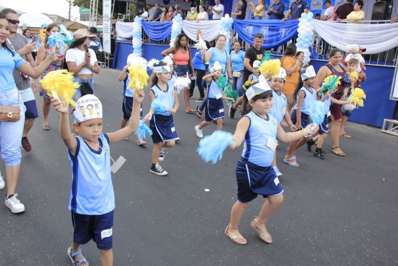 Caminhada Escolar em Alusão à Independência do Brasil lado Norte na Arterial 18