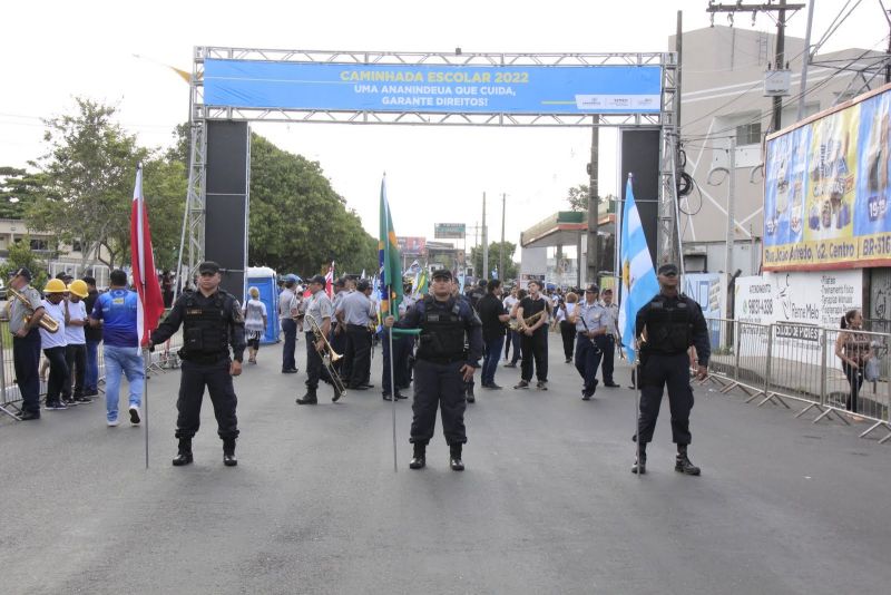 Caminhada Escolar em Alusão à Independência do Brasil lado Norte na Arterial 18