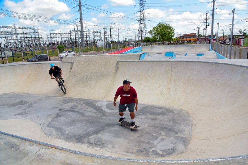 Fotos de apoio de ciclista e sketistas na pista Radical do Curuçambá