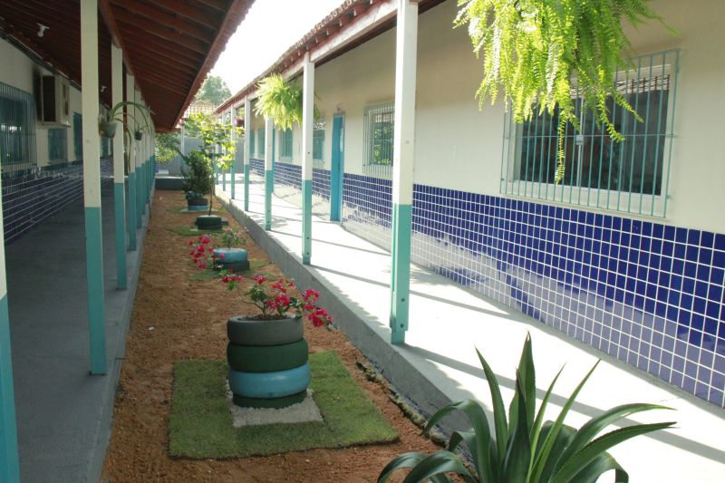SEMED- Entrega da escola Liberdade, totalmente revitalizada no Icuí