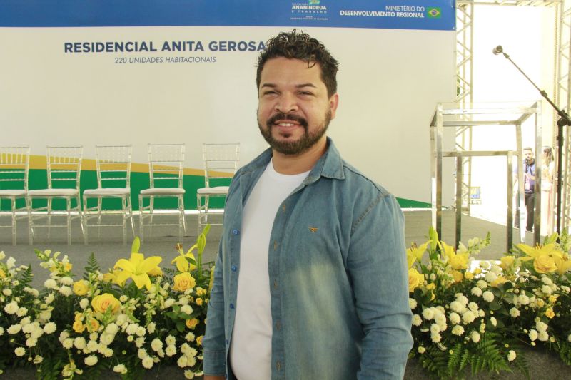 Entrega de 220 unidades do Conjunto Anita Gerosa do Programa Casa Verde e Amarela – Conjunto Girassol no bairro do Aurá
