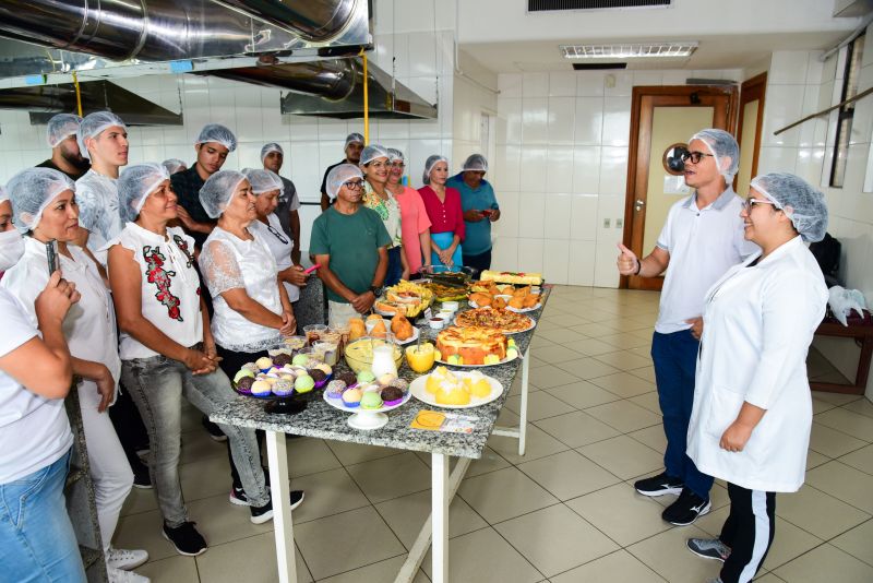 Curso de Culinária para Empreendedores da Praça da Bíblia na Cidade Nova