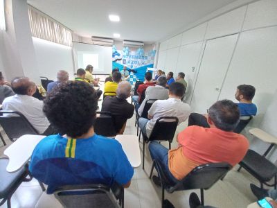 Novembro Azul: Palestra esclarece e alerta sobre o câncer de próstata