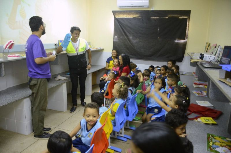 Educação de Trânsito na escola Girassol