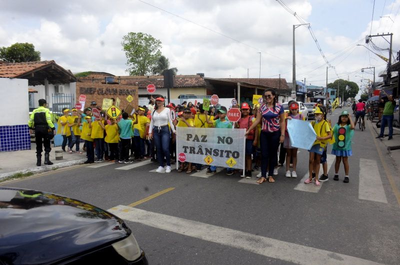 Educação de Trânsito na Escola Clovis De Souza Begot na Águas Lindas