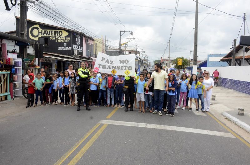 Educação de Trânsito na Escola Clovis De Souza Begot na Águas Lindas