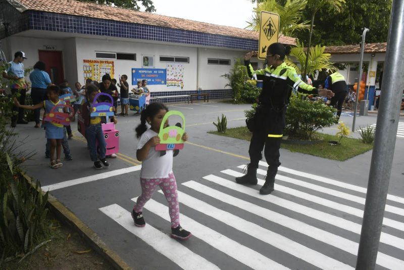 Educação de Trânsito na CMREI Profª Ana Lucia no Conjunto Júlia Seffer