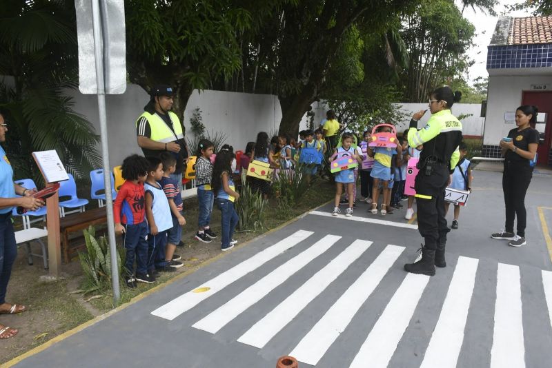 Educação de Trânsito na CMREI Profª Ana Lucia no Conjunto Júlia Seffer