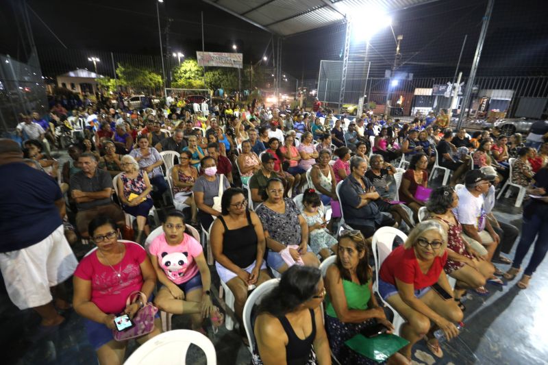 Entrega títulos de propriedade na comunidade park Anne no conjunto Júlia Seffer