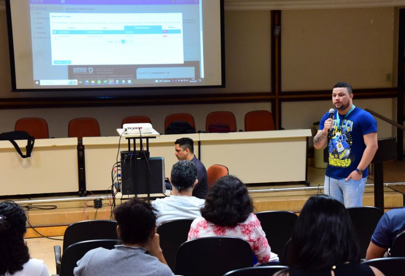 Curso de Gestão Digital Do ISS no Auditório da Unama Br