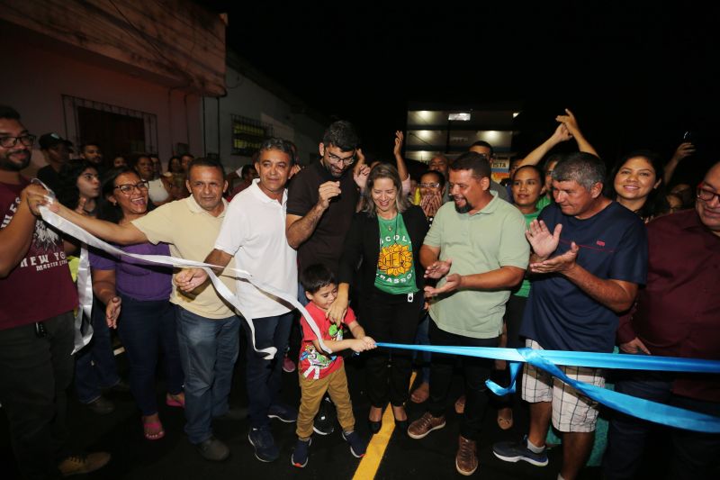 Inauguração das ruas Asfaltadas com sinalização e Iluminação em Led do Conjunto Jardim Cristal no bairro 40 Horas
