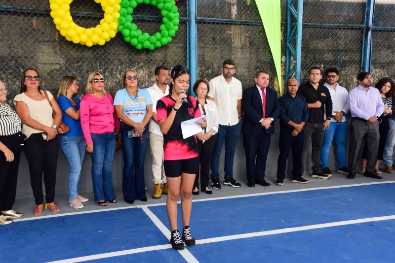 Entrega da quadra coberta da escola Cândida Santos de Souza e abertura dos jogos no Distrito Industrial