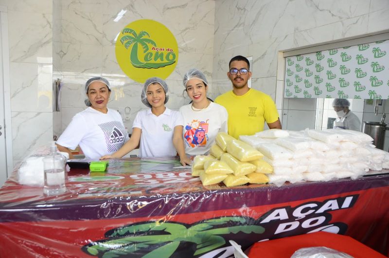 Entrega do selo Açaí Bom que Só, no açaí do Leno da estrada da Providência na Cidade Nova