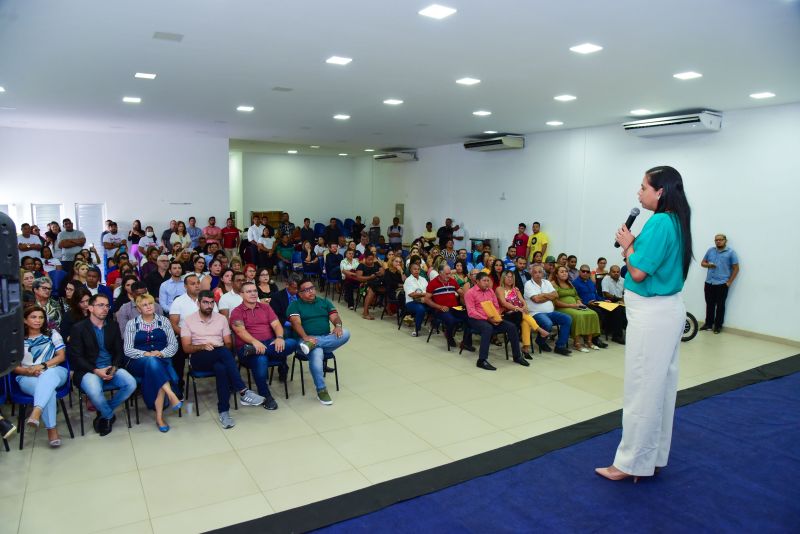 Cerimônia de posse do Conselho Municipal de Assistência Social e Conselho Municipal da Criança e Adolescente na ACIA