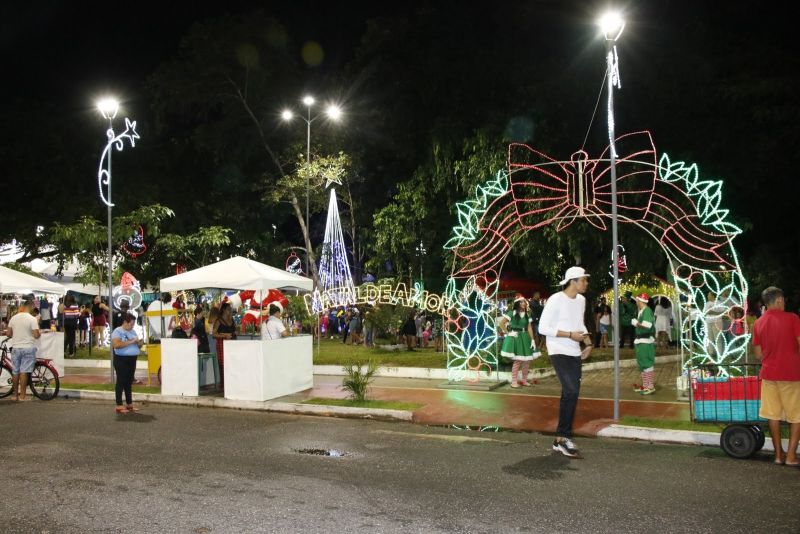 Parada Natalina no Bosque Marajoara no Júlia Seffer