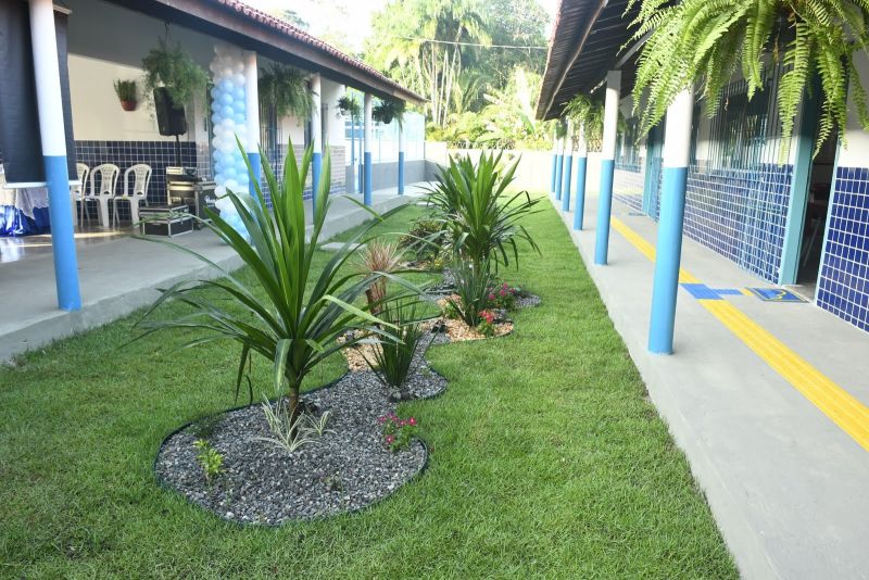 Reinauguração da Escola Municipal Saré no Distrito Industrial