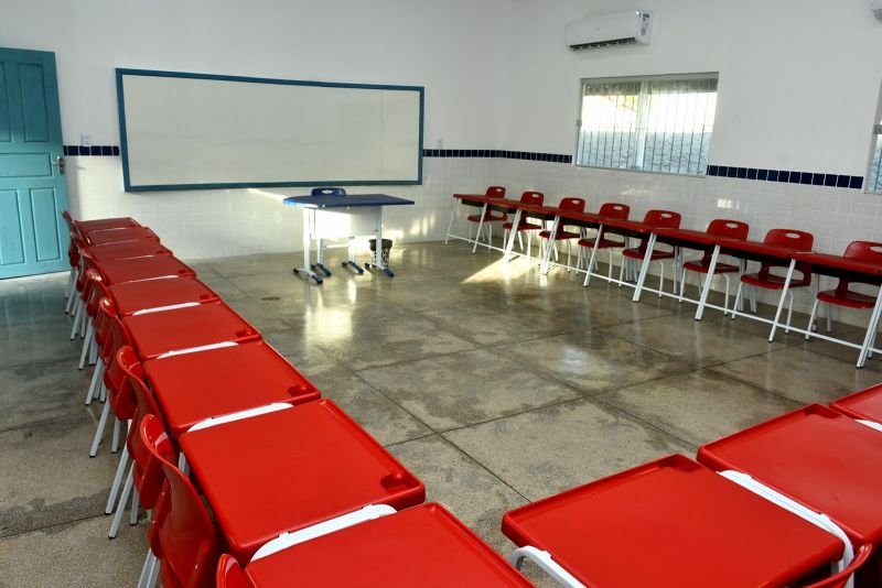 Reinauguração da Escola Municipal Saré no Distrito Industrial