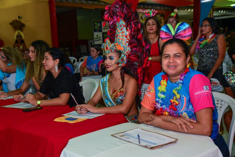 Baile de Máscaras da Melhor Idade no clube Asbep