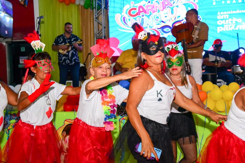 Baile de Máscaras da Melhor Idade no clube Asbep