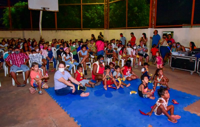 Cinema nos bairro, estrada do Icuí Guajará