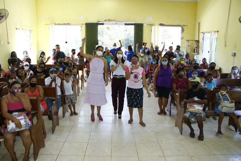 Entrega de cestas básicas de alimentos do Programa Ananin Solidário e visita na Comunidade Santana do Aurá