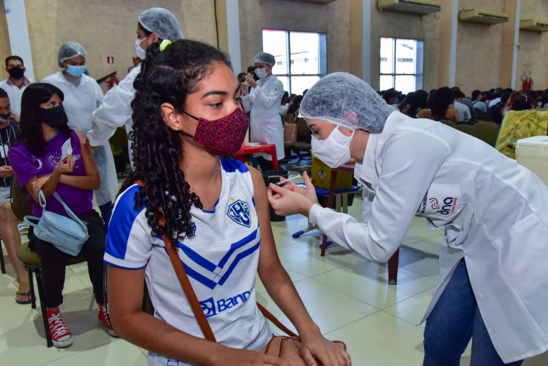 Vacinação Jovens de 18 anos no Templo Labaredas de Fogo