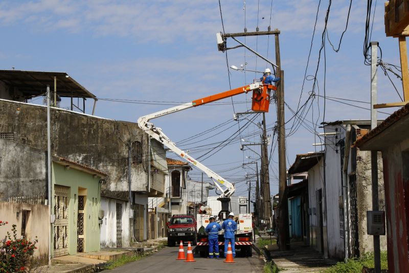 Troca de Lâmpadas para Led na We 64 na Cidade Nova