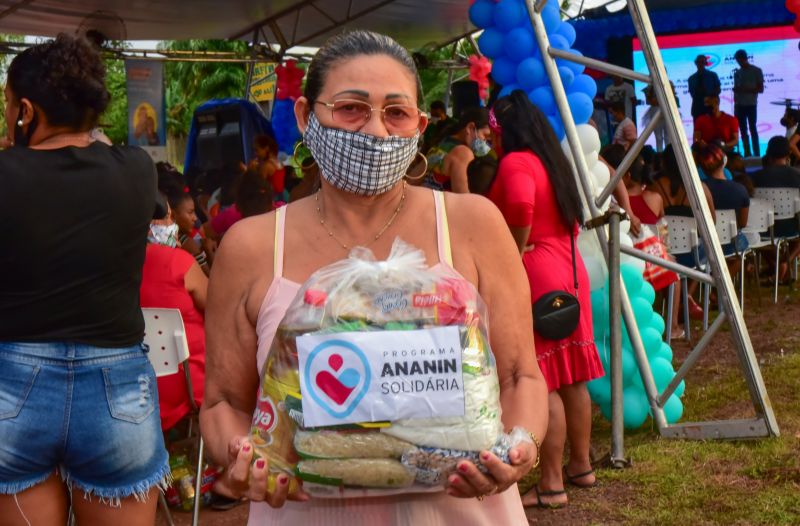 Programa Ananin Solidária, entrega de cestas básicas na comunidade Jardim das Oliveiras em Águas Brancas