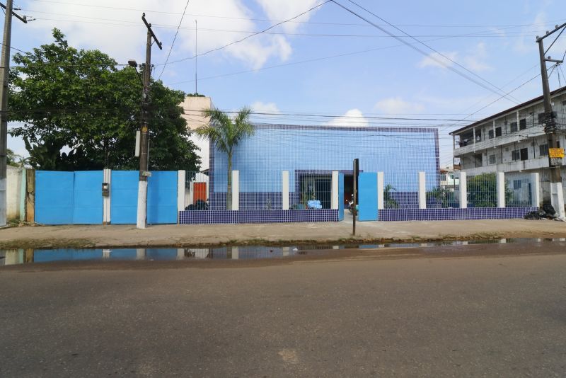 Escola Nelson Pereira Dias, totalmente revitalizada no bairro 40 Horas