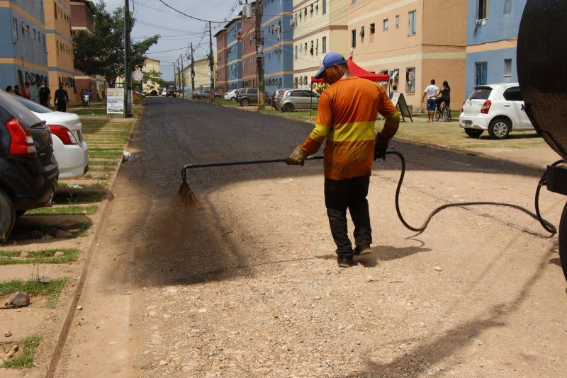 Preparo para receber o asfalto o residencial portal do Aurá