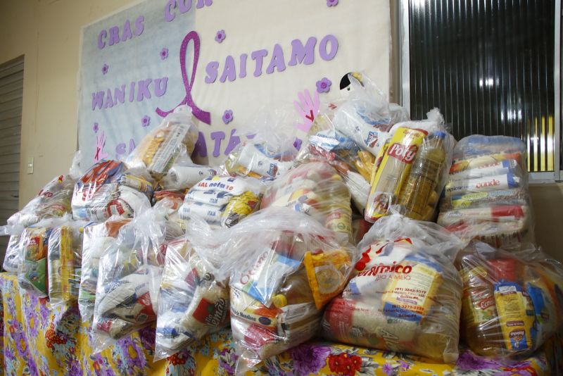 Entrega de cestas básica para os Índios Warao no CRAS Curuçambá