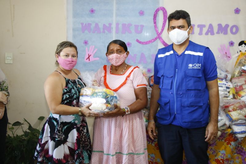 Entrega de cestas básica para os Índios Warao no CRAS Curuçambá