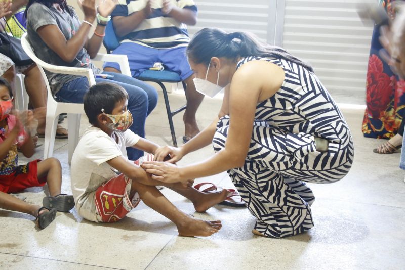 Entrega de cestas básica para os Índios Warao no CRAS Curuçambá