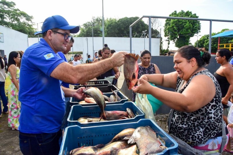 Doação de peixes nos CRAS de Ananindeua