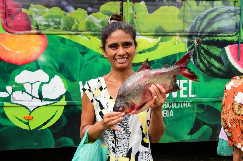 Doação de peixes nos CRAS de Ananindeua