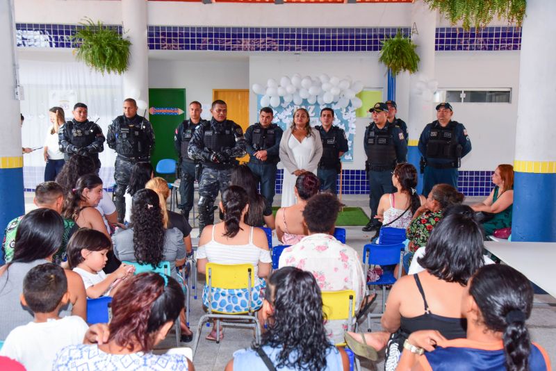 Reunião com os Pais, Professores, Guarda Civil Municipal e Polícia Militar na CMREI Sebastiana Paes Barreto