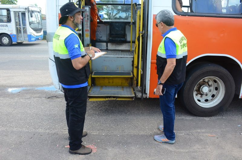 Ação de Fiscalização nos Ônibus em Conjunto com Semutran, Detran e Ministério Público