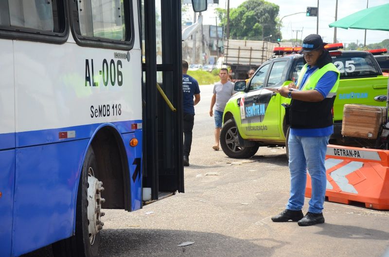 Ação de Fiscalização nos Ônibus em Conjunto com Semutran, Detran e Ministério Público